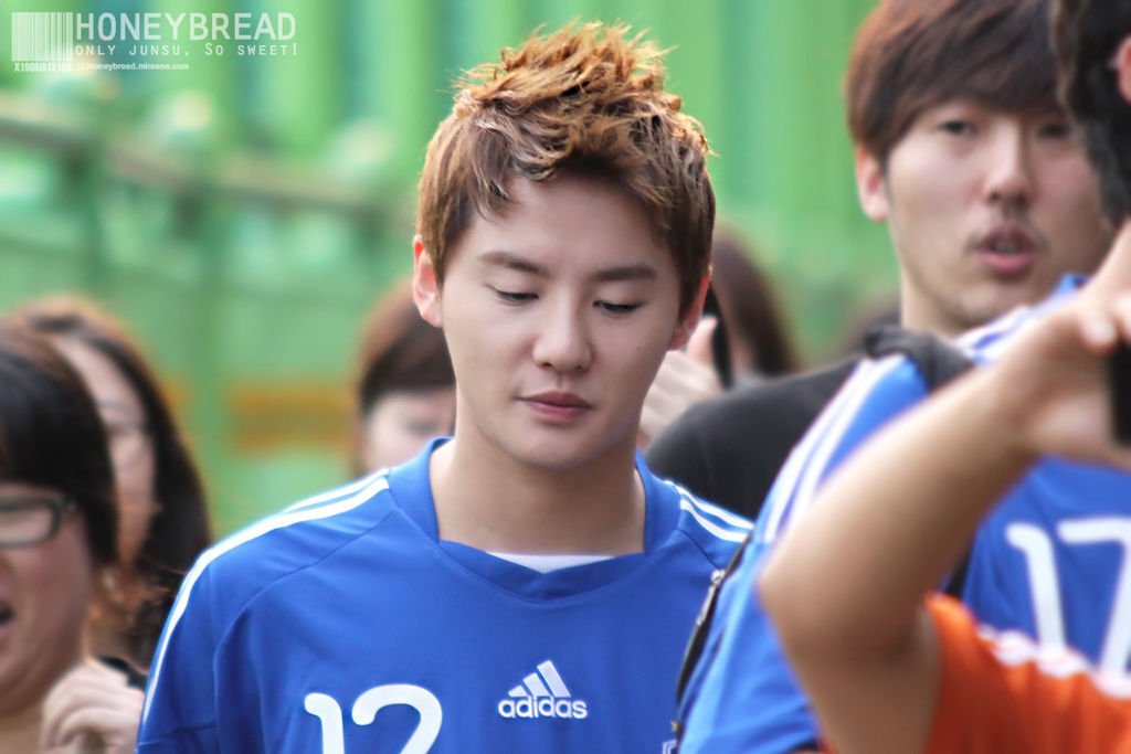 a8464b4e2eacb16eb2de050a.jpg