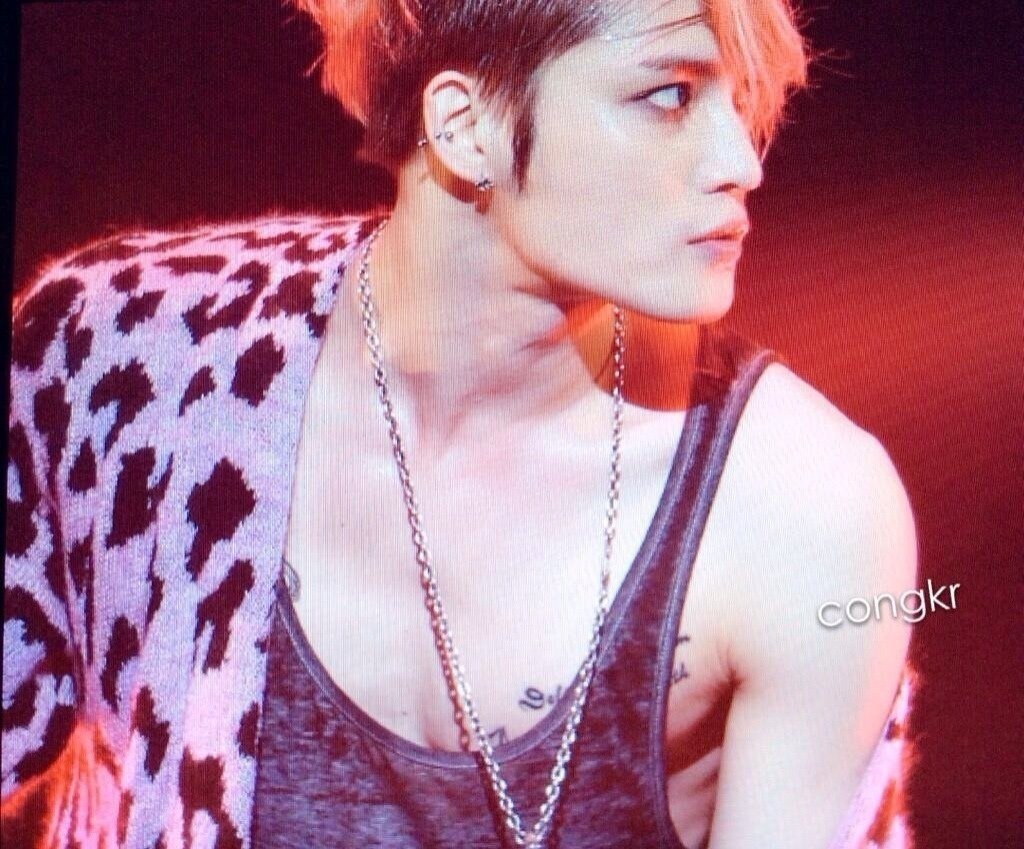 74cf4b39jw1ecss63m9jwj20sg0nljxy