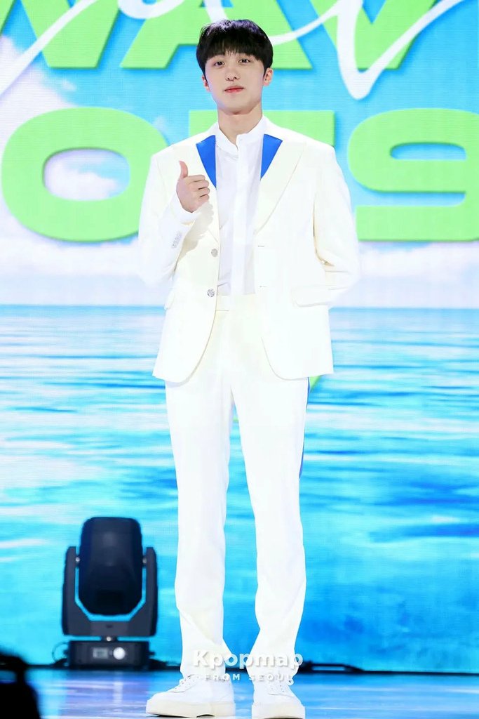 006yEEJggy1h45m5a3m65j30qo140n26.jpg