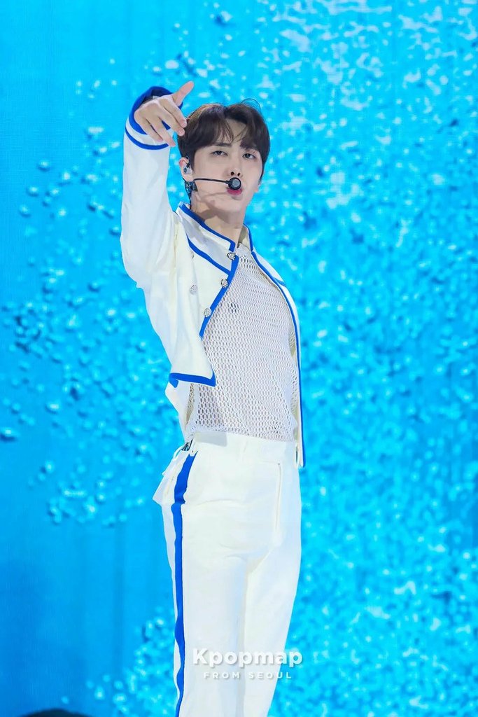 006yEEJggy1h45m59mxcjj30qo140tf4.jpg