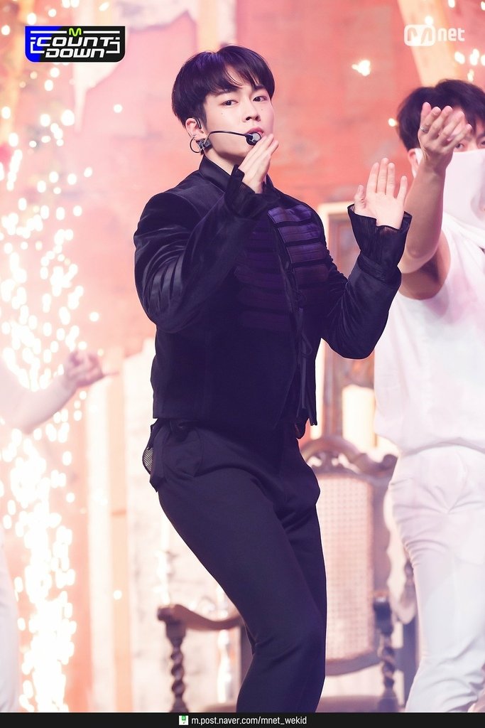SF9_34.jpg