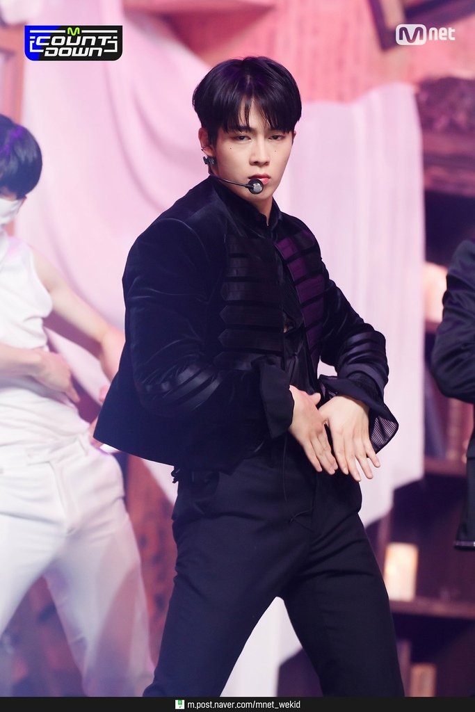 SF9_65.jpg
