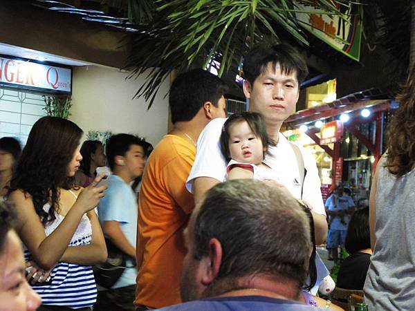 【長灘島】Andok&apos;s排隊中.JPG