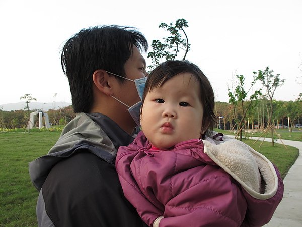 我們家附近的公園也是剛蓋好而已