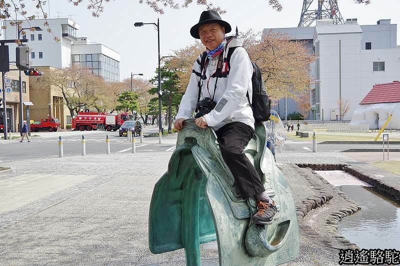 官廳街通‧駒街道-日本駱駝