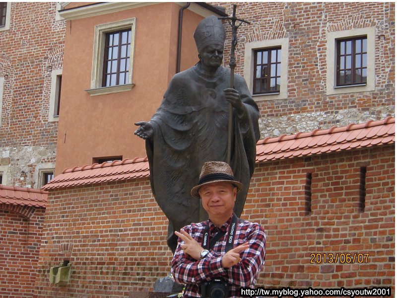 瓦維爾皇家城堡(Wawel Castle)下-波蘭駱駝