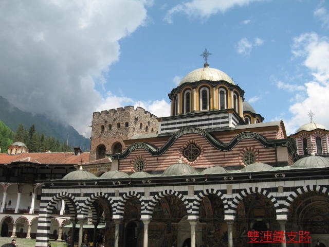 里拉修道院(RILA MONASTERY) -巴爾幹駱駝