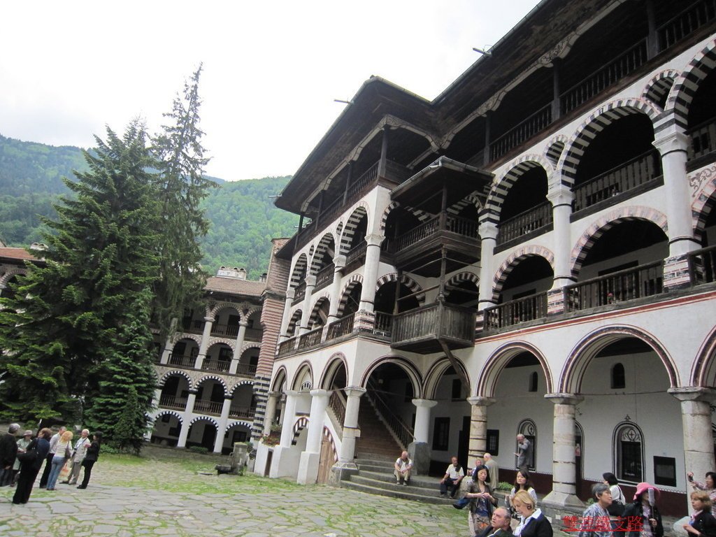 里拉修道院(RILA MONASTERY) -巴爾幹駱駝