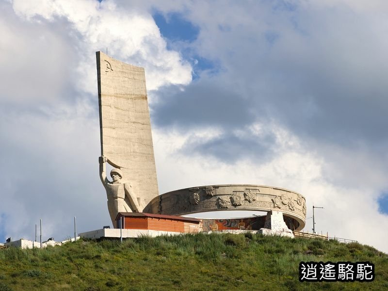 翟山紀念碑沒參觀卻帶去採購-蒙古駱駝