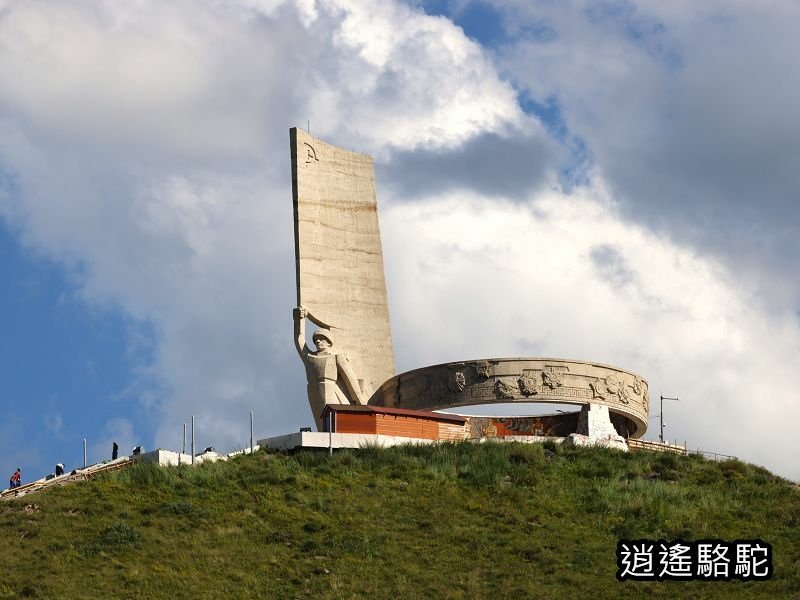 翟山紀念碑沒參觀卻帶去採購-蒙古駱駝