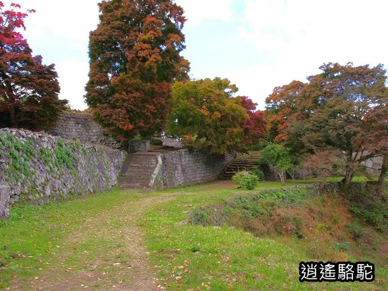 中川覺左衛門屋敷跡(岡城跡)-日本駱駝