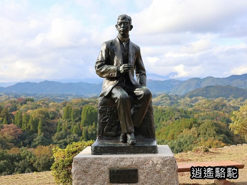 瀧廉太郎像(岡城跡) -日本駱駝