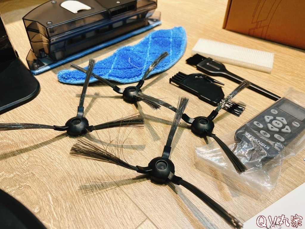 「電器。開箱」SANSUI山水，WIFI智能掃拖掃地機器人S