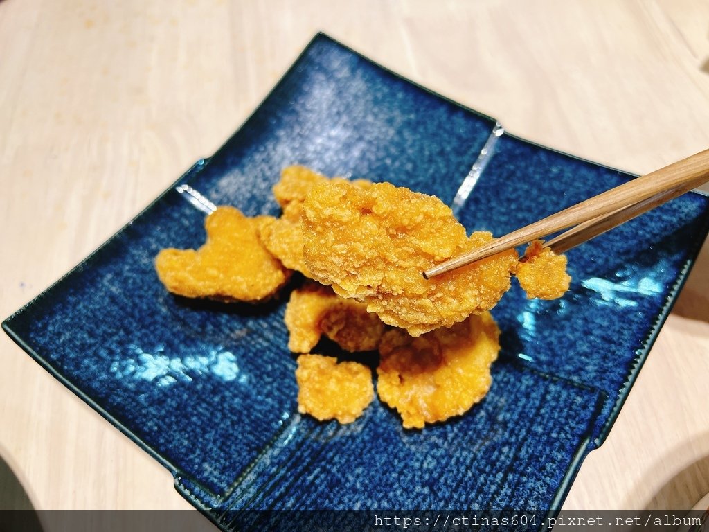 「新竹。食記」享來初，新竹東門市場美食，鹹酥雞混搭麵線超罪惡