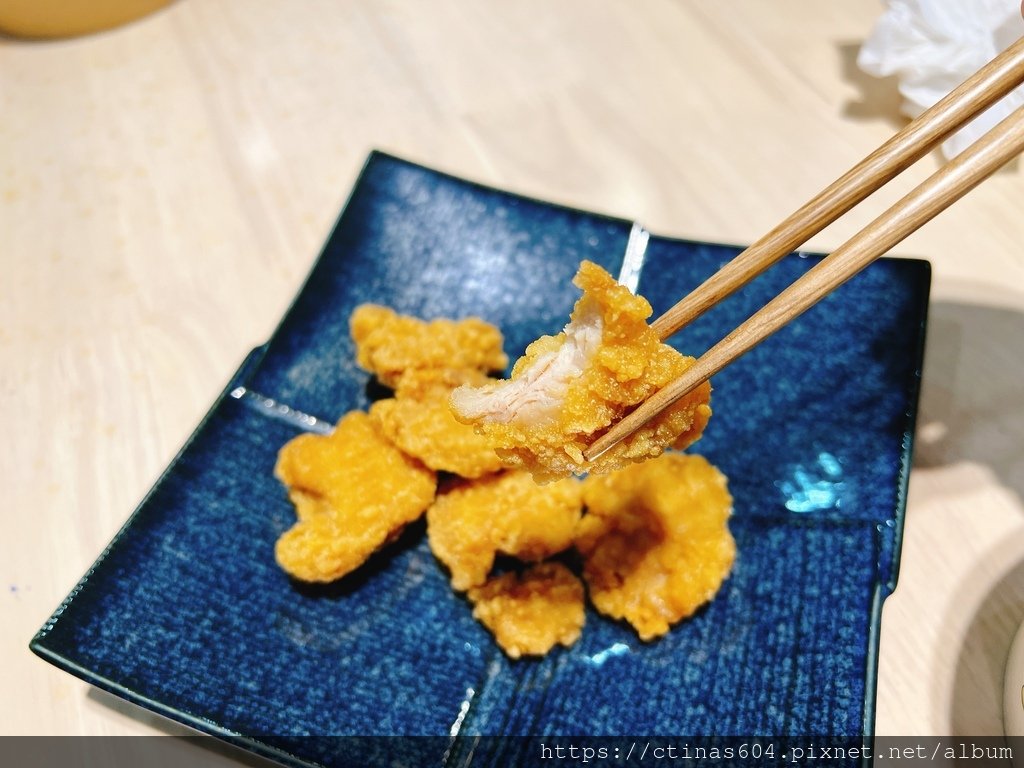 「新竹。食記」享來初，新竹東門市場美食，鹹酥雞混搭麵線超罪惡