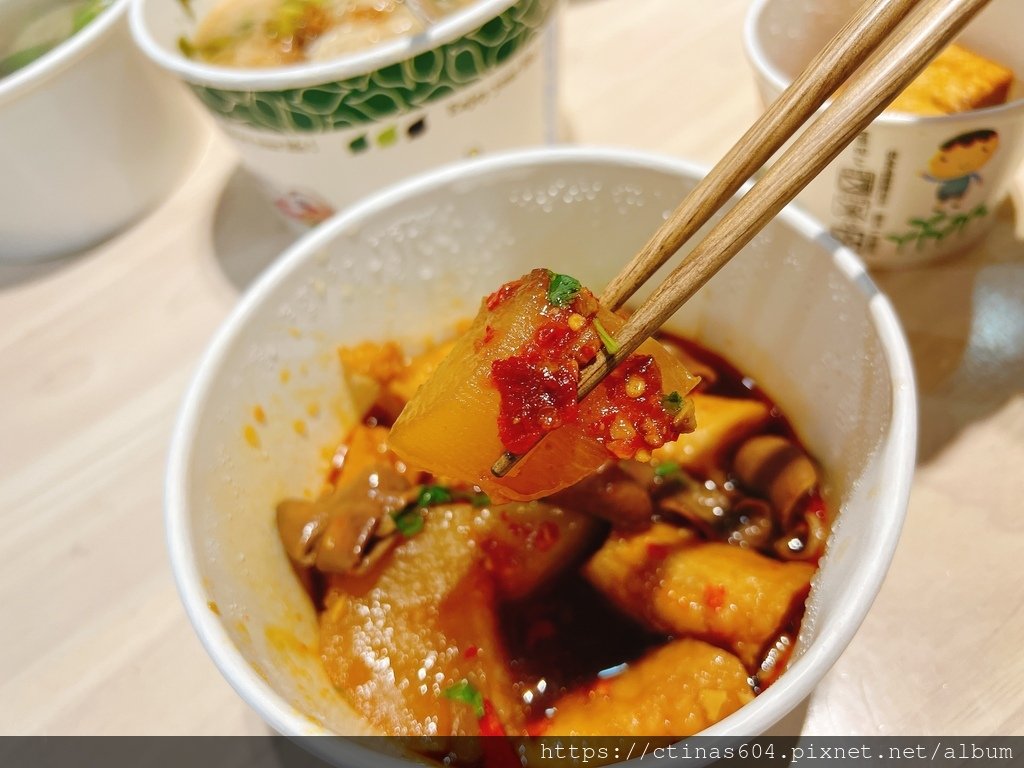 「新竹。食記」享來初，新竹東門市場美食，鹹酥雞混搭麵線超罪惡