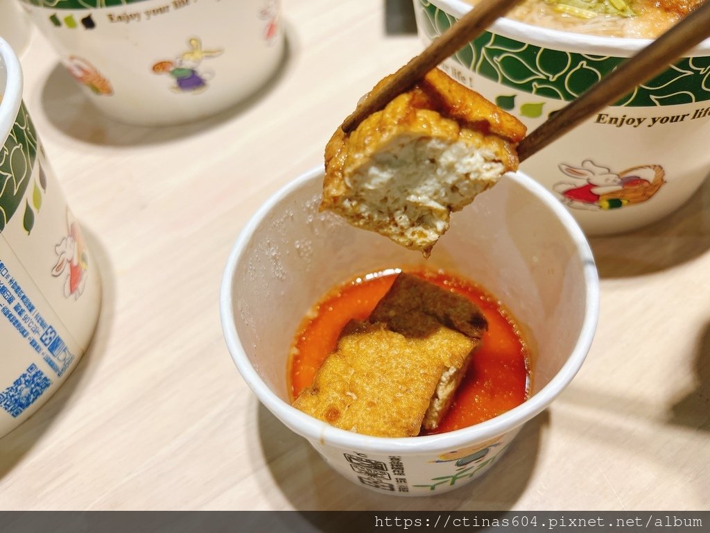 「新竹。食記」享來初，新竹東門市場美食，鹹酥雞混搭麵線超罪惡