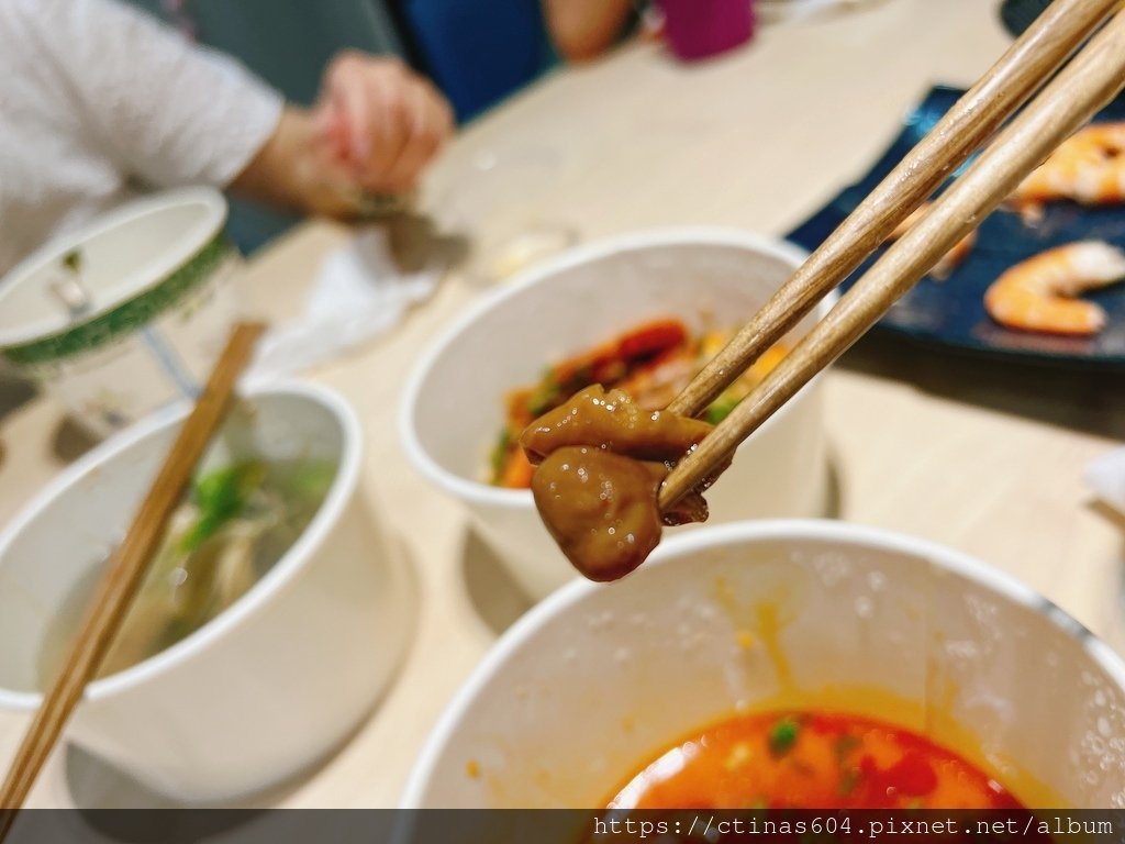 「新竹。食記」享來初，新竹東門市場美食，鹹酥雞混搭麵線超罪惡