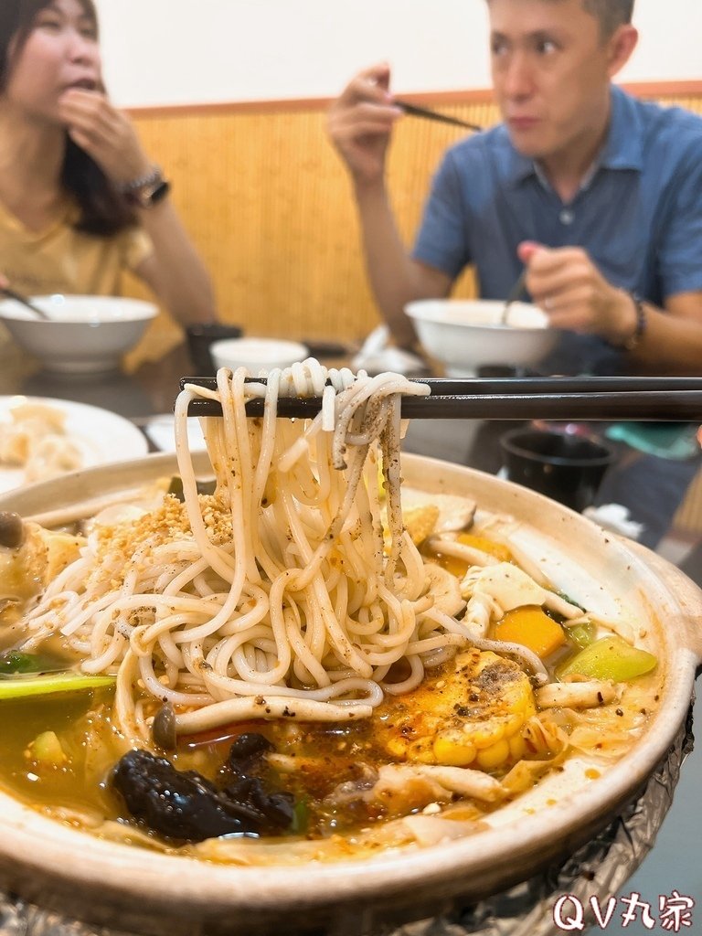 「新竹。食記」和順園雲南蔬食麵館-成功店，