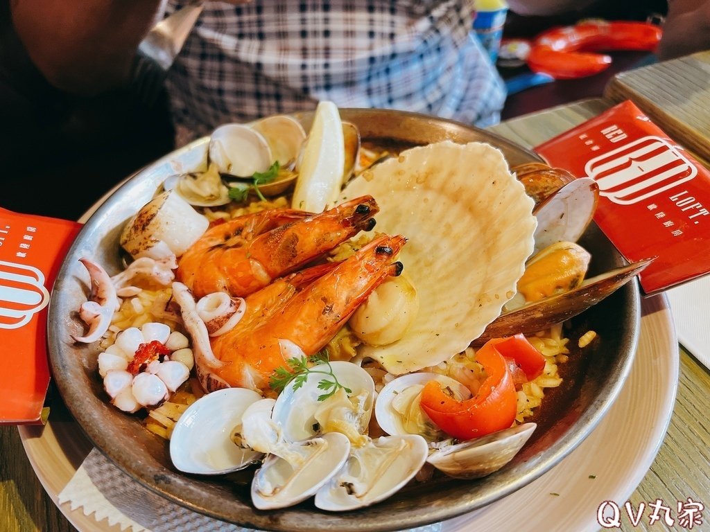 「新竹。食記」紅倉庫歐陸廚房(竹北)，西班牙餐酒館風格美食彷