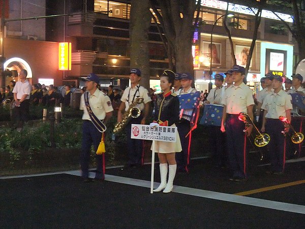 marching band 消防局也有自己的樂隊耶