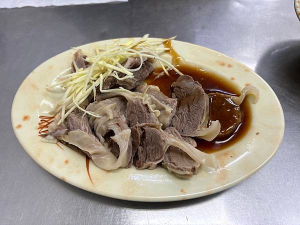 【新竹市北區美食】三十年老店魯肉飯肉粥 (切仔麵)～24 小