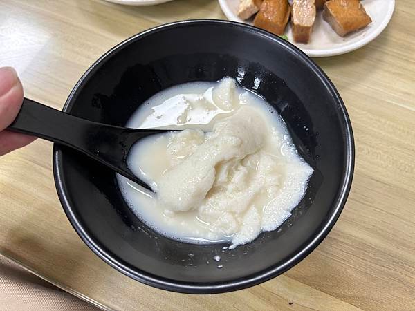 【台中梧棲美食】一家牛肉麵館～紅燒牛肉麵好吃！還有豆花和豆漿