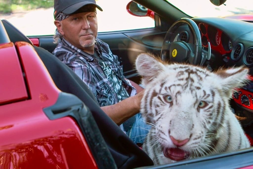 https___cn.hypebeast.com_files_2020_04_tiger-king-extra-episode-netflix-01.jpg