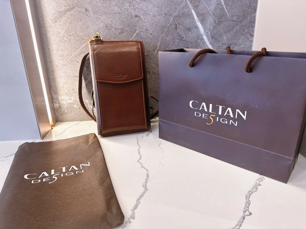 LINE_ALBUM_Caltan信封長夾手機包_241118_1.jpg