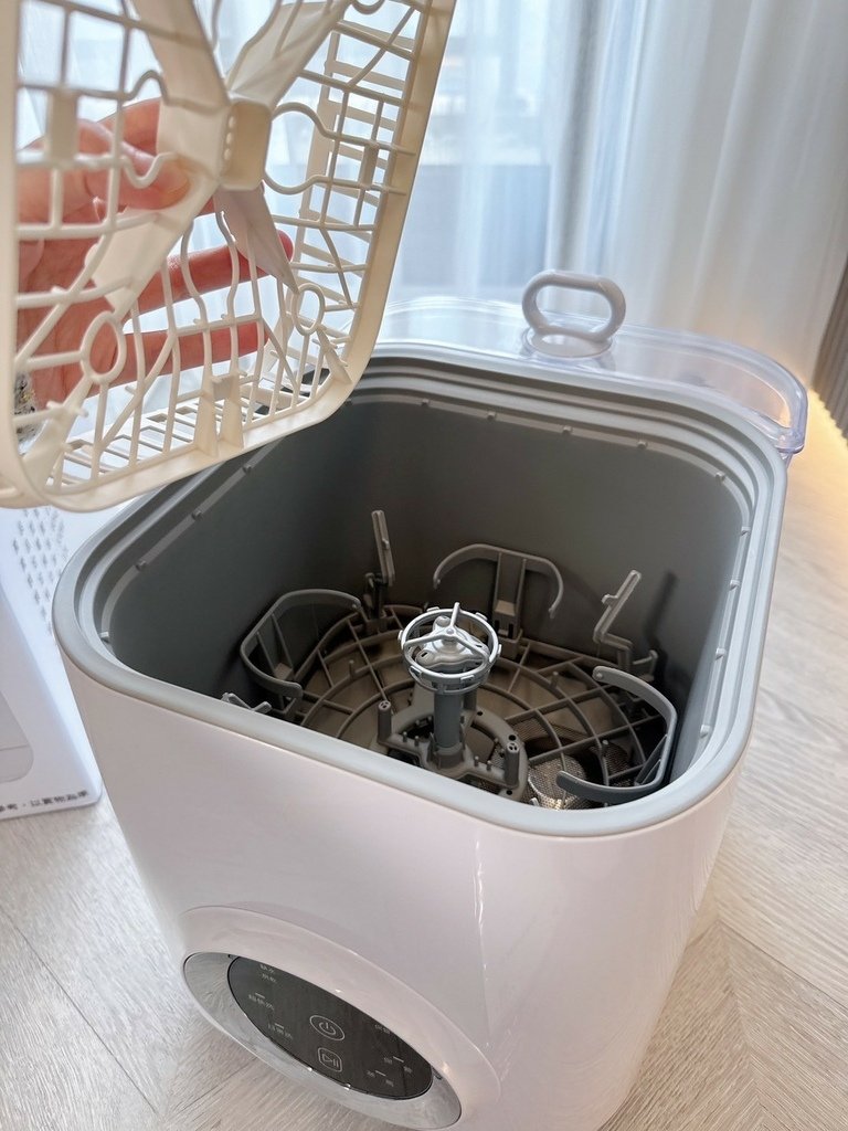 LINE_ALBUM_義大利Giaretti 珈樂堤 12L全自動奶瓶清洗機_250131_10.jpg