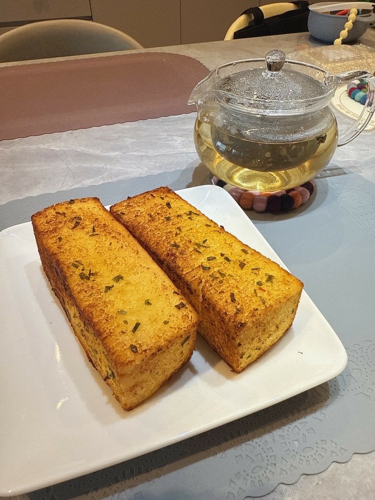 LINE_ALBUM_垂涎含淚香蒜奶油金磚 蛋就醬時尚輕食_250505_8.jpg