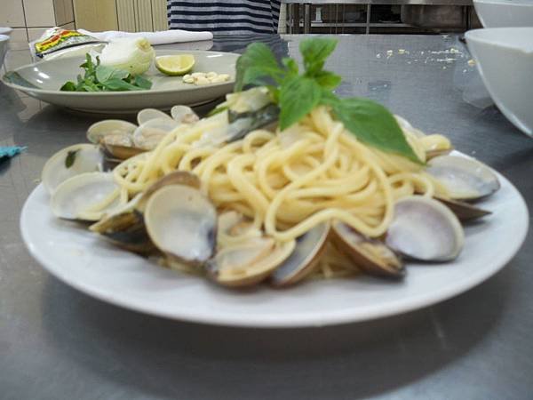 20140325蛤蜊奶油義大利麵.酥炸魚排佐塔塔醬 047