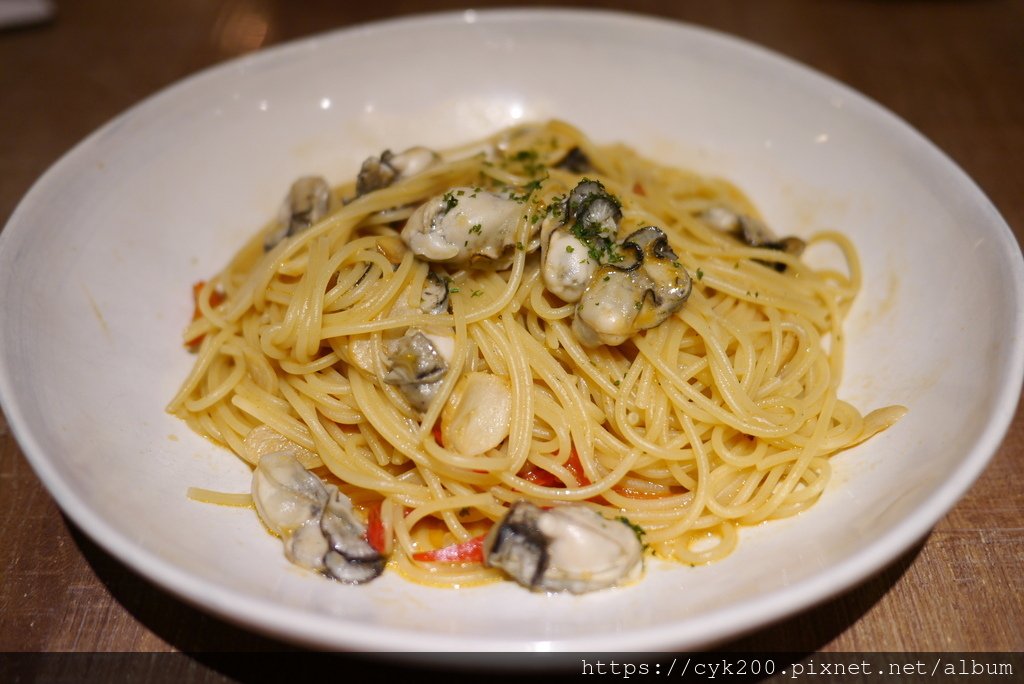 &apos;21 04 24 _13 Cin Cin Osteria請請義大利餐廳慶城店 蒜香辣味東石老蚵細圓麵 NT$258+10%.JPG