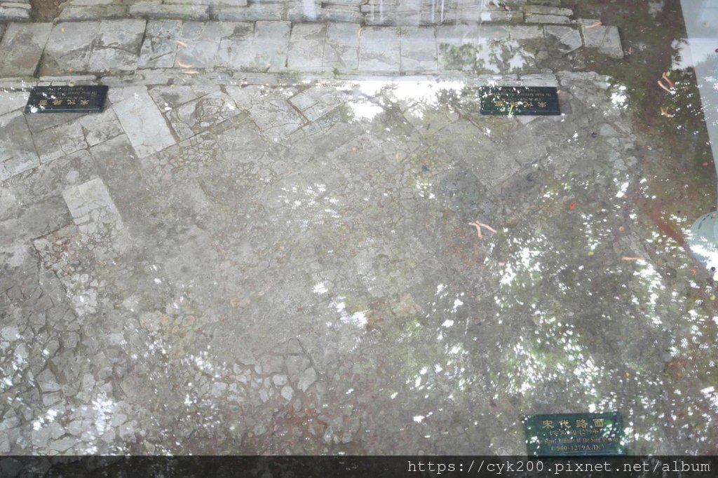 &apos;25 04 11 _090 北京路步行街 宋代路面.JPG