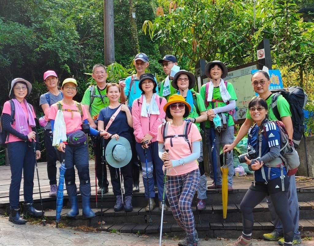 LINE_ALBUM_20220730新店銀河洞登山步道_220730_18.jpg