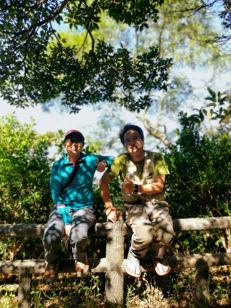 LINE_ALBUM_20221029 新埔蓮華山飛龍步道_221029_11.jpg