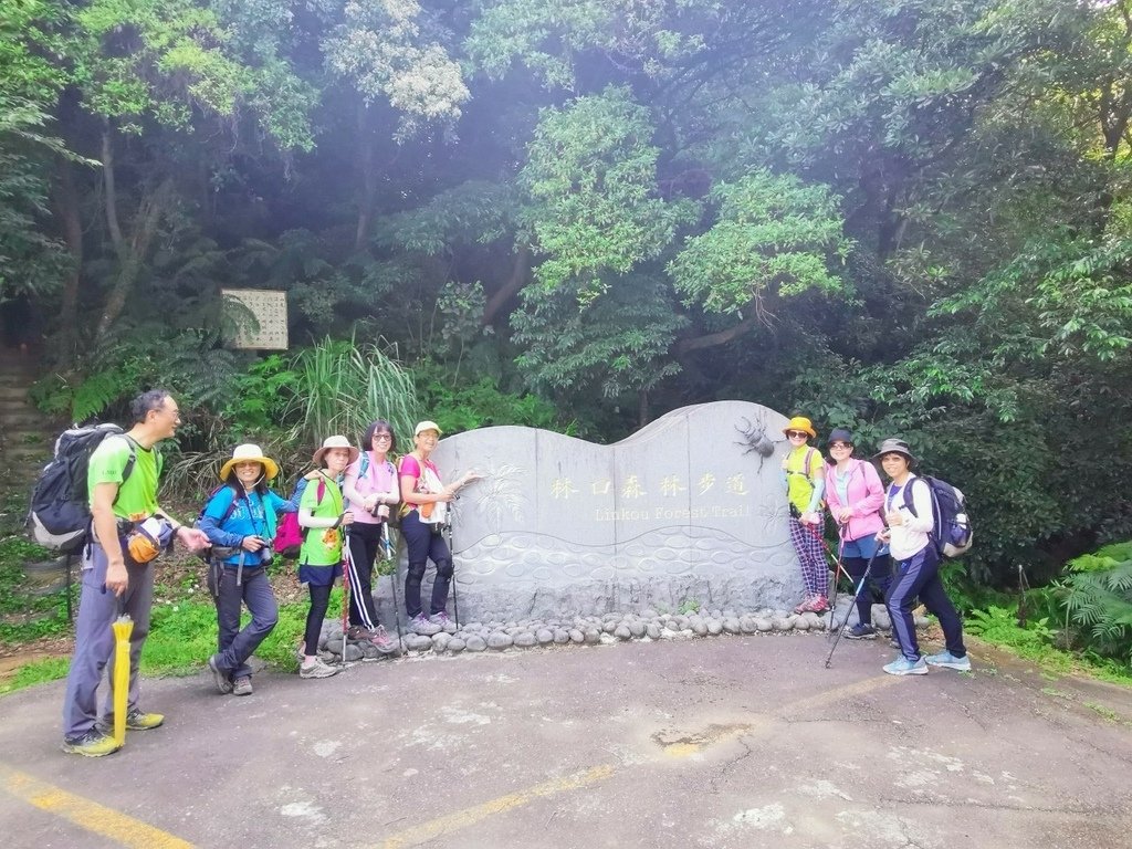 LINE_ALBUM_20230527 林口頂福巖步道_230527_2.jpg