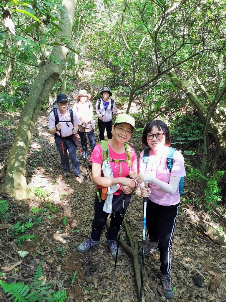 LINE_ALBUM_20230527 林口頂福巖步道_230527_7.jpg