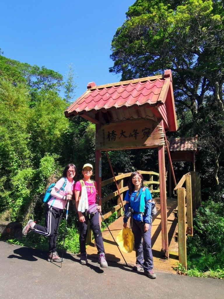 LINE_ALBUM_20230527 林口頂福巖步道_230527_13.jpg