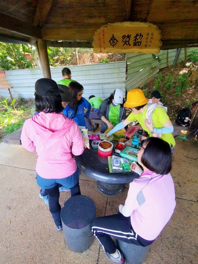 LINE_ALBUM_20230527 林口頂福巖步道_230527_16.jpg