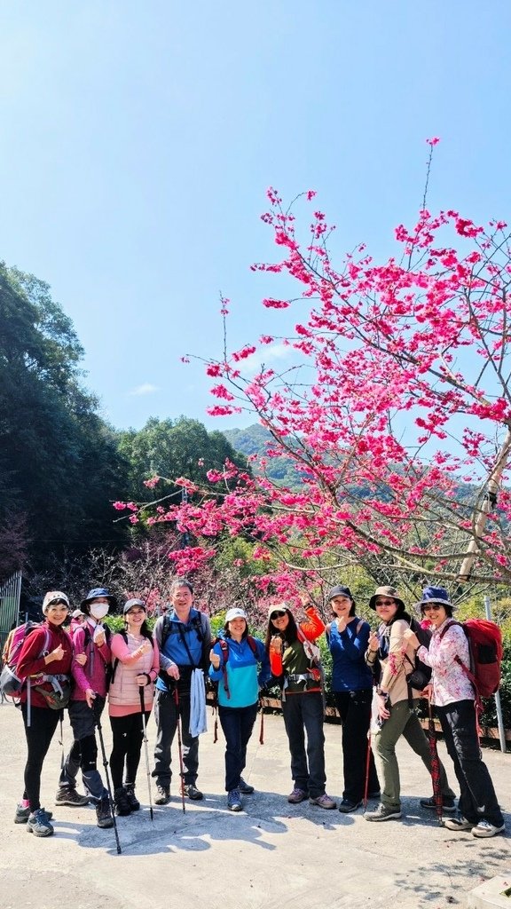 LINE_ALBUM_20250215 龜山張厝步道-大棟山-元德寶宮-張厝.O型👣_250215_50.jpg