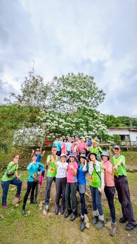 LINE_ALBUM_20250503大溪大九芎古道+十一指古道_250503_36.jpg