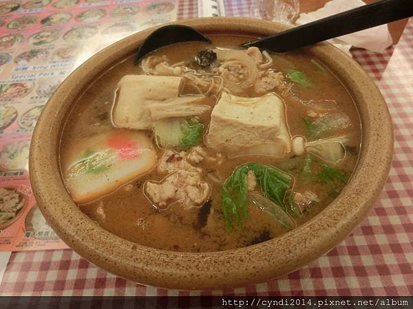 【桃園龍潭】甘泉魚麵 釜山泡菜炙麵(牛肉) 川味麻辣湯麵