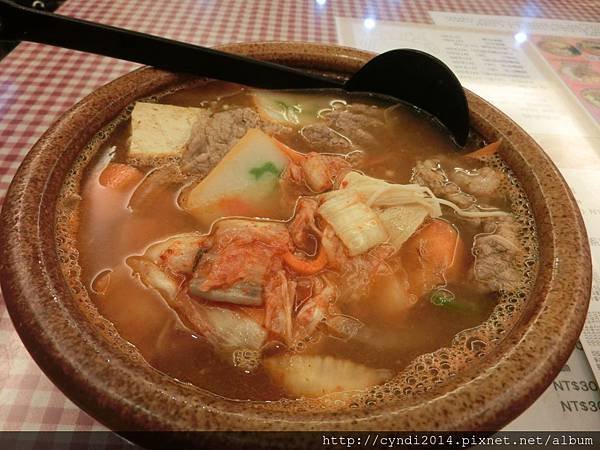 【桃園龍潭】甘泉魚麵 釜山泡菜炙麵(牛肉) 川味麻辣湯麵