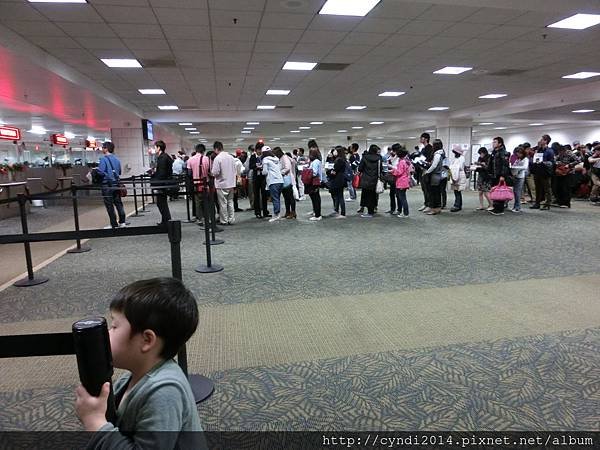 【關島】五天三夜-長榮Hello Kitty 彩繪飛機餐飛機