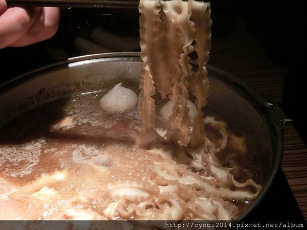 【桃園中壢】本燔野菜農場 壽喜燒.涮涮鍋 鄉民們狂推的豬肉片