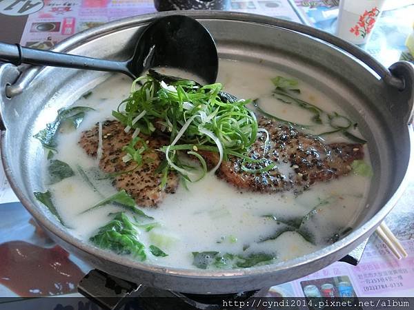 【台北】博多拉麵 府中捷運站旁 第一名拉麵 湯濃炸雞香