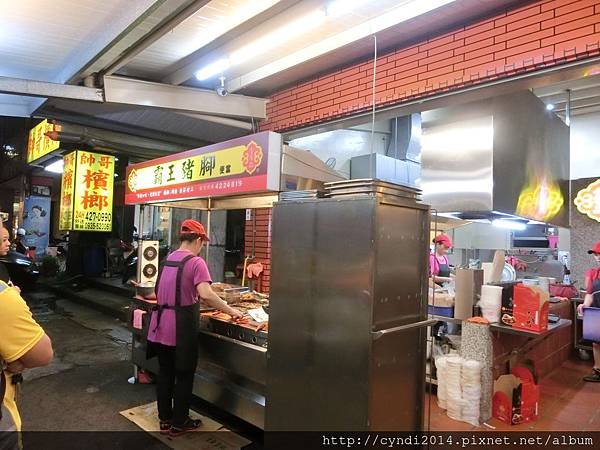 【桃園中壢】霸王豬腳 超入味超軟Q的豬皮 沒有油味 讓人一口