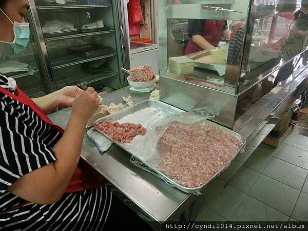 【花蓮】三天兩夜吃喝玩樂 超人氣七十年老店液香扁食 客滿滿排