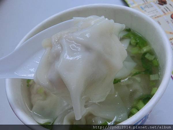 【花蓮】三天兩夜吃喝玩樂 超人氣七十年老店液香扁食 客滿滿排